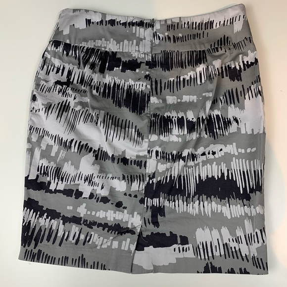 Size 4 Mexx grey mini skirt - Picture 5 of 5
